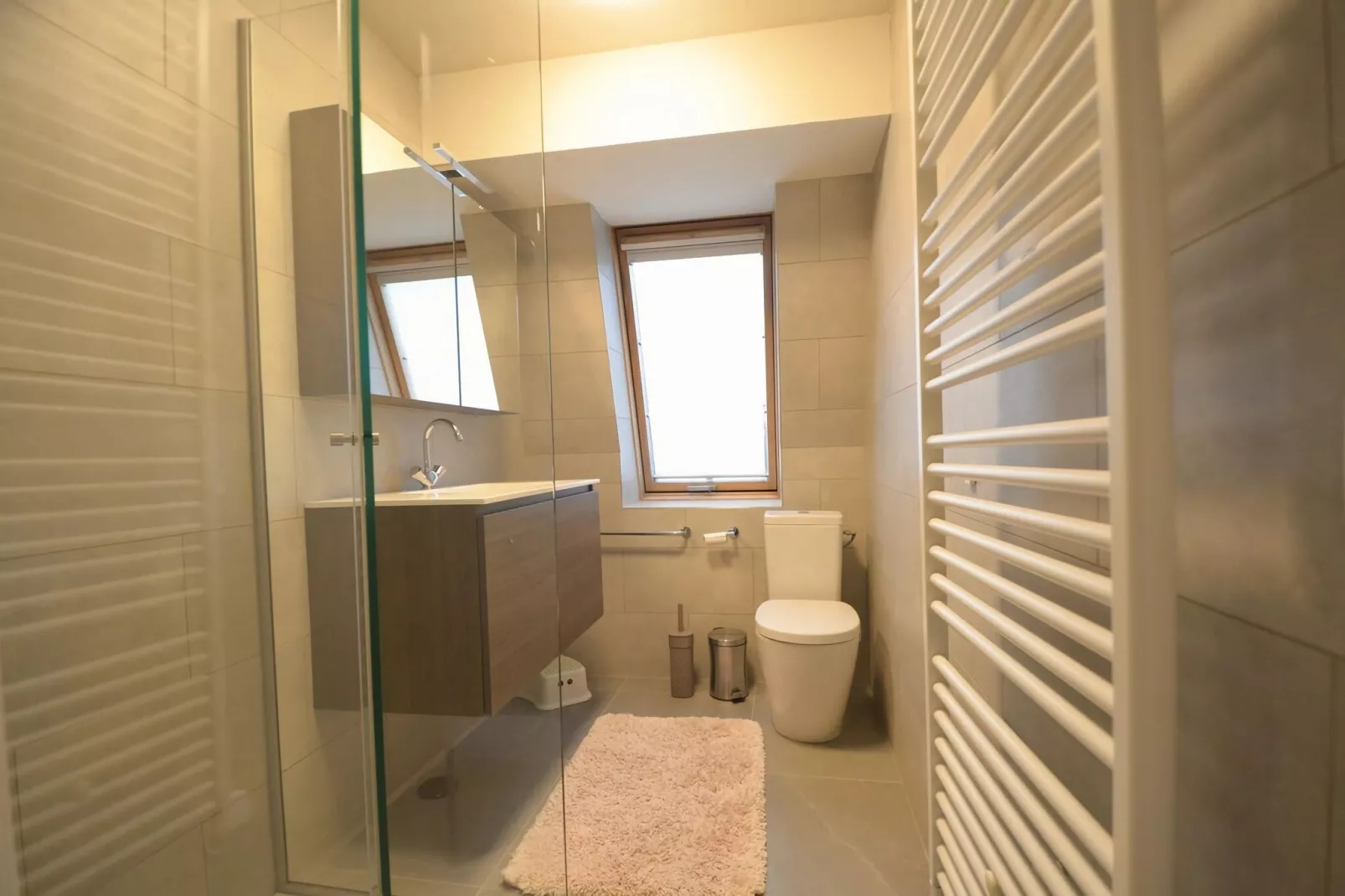 PLAZA Z/Z24-Bathroom
