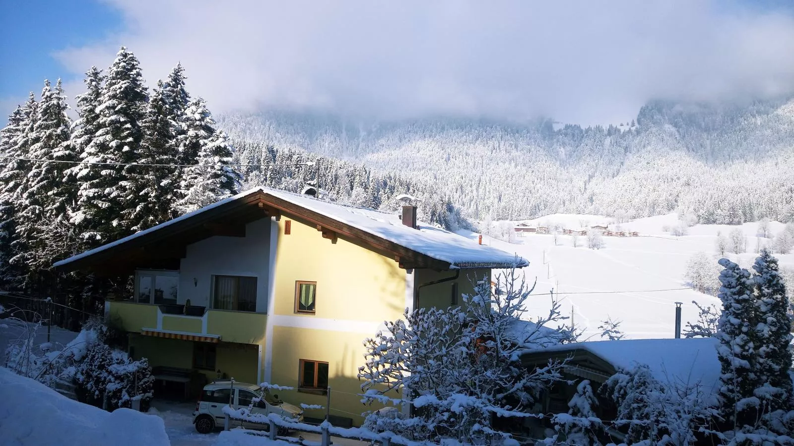 Bei Hanni-Exterior winter