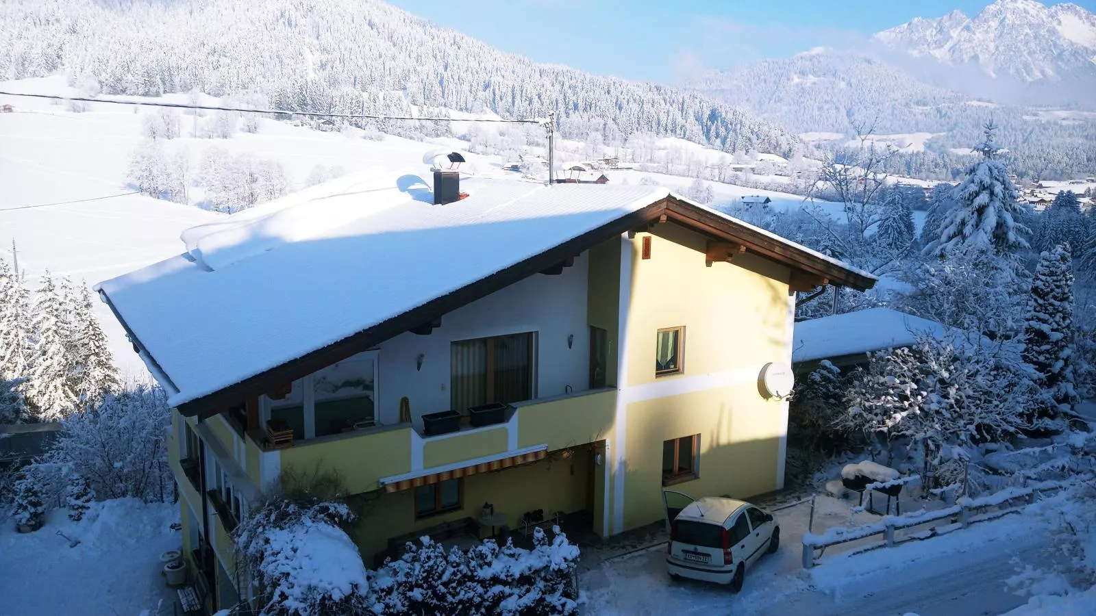Bei Hanni-Exterior winter