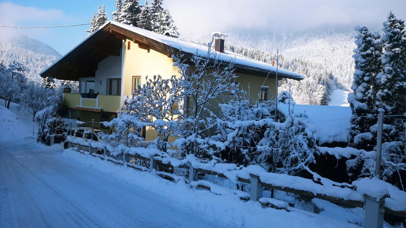 Bei Hanni-Exterior winter