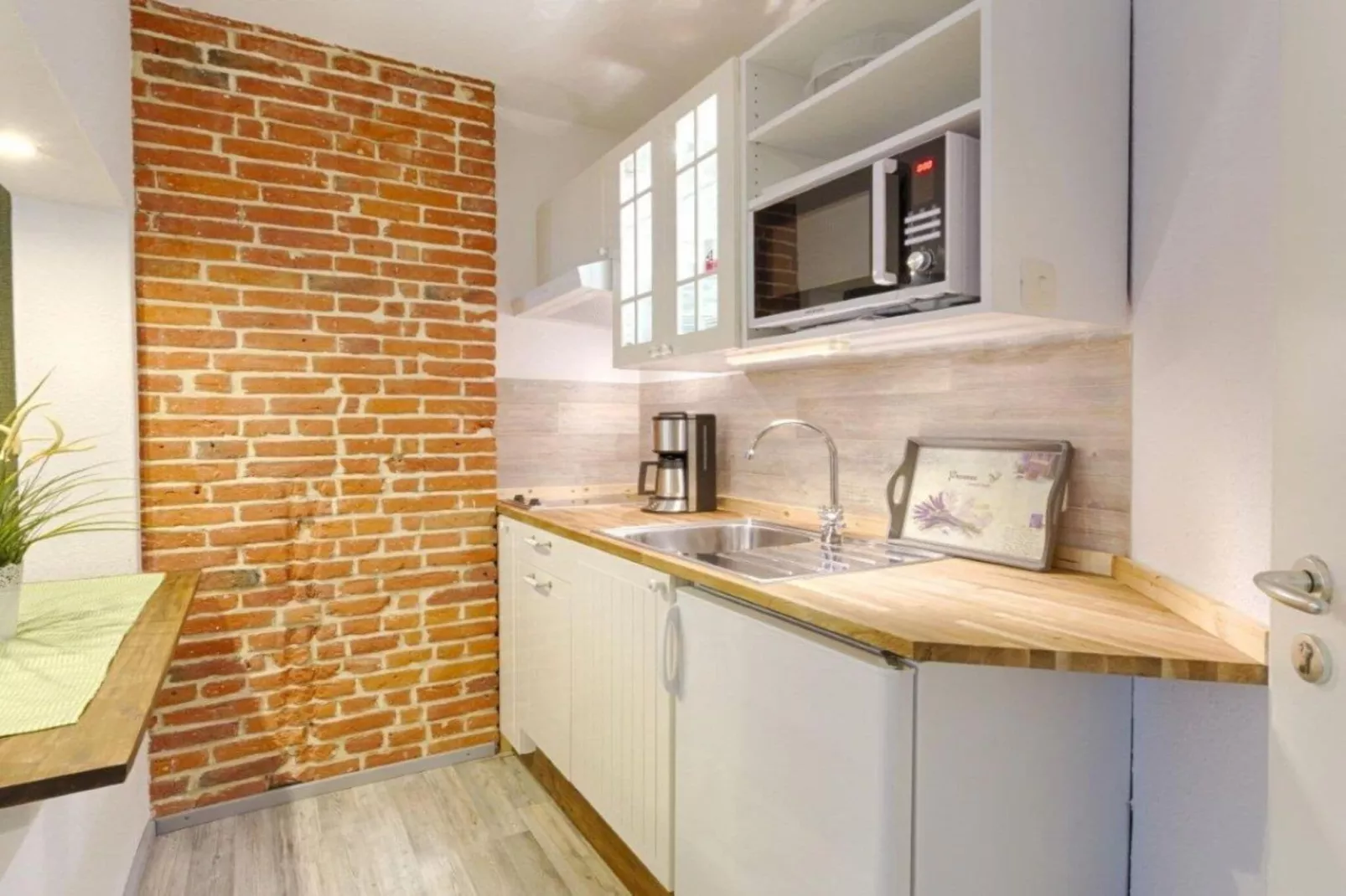116432-Kitchen