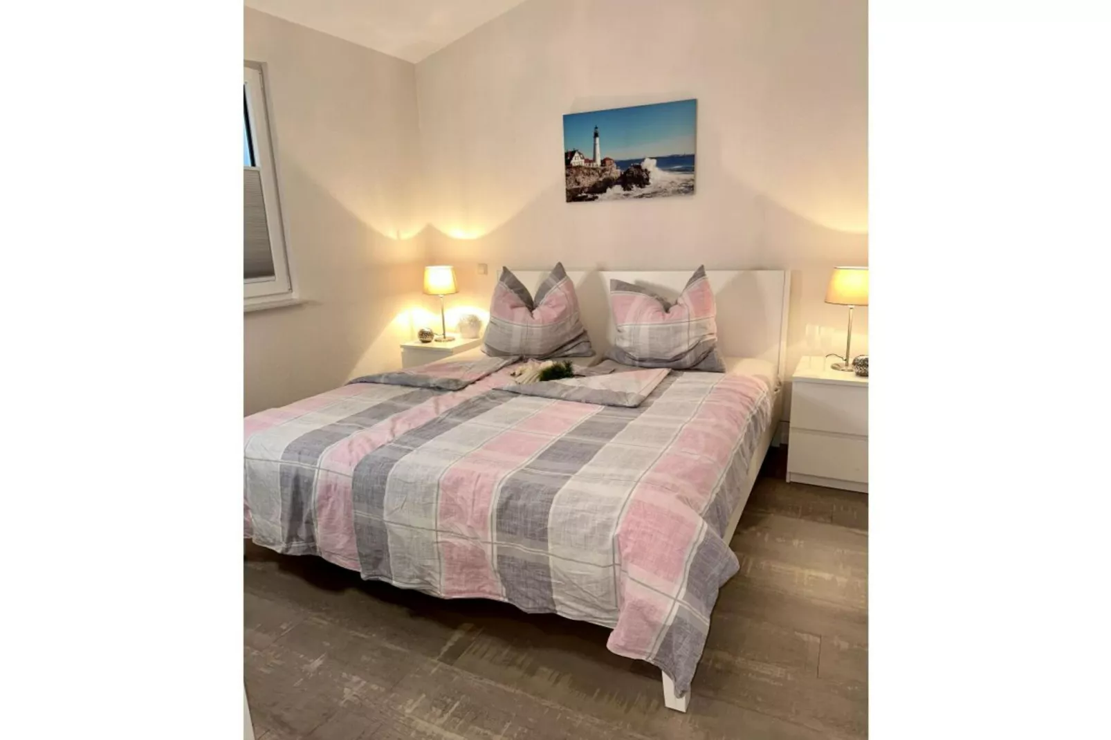 70885-Bedroom