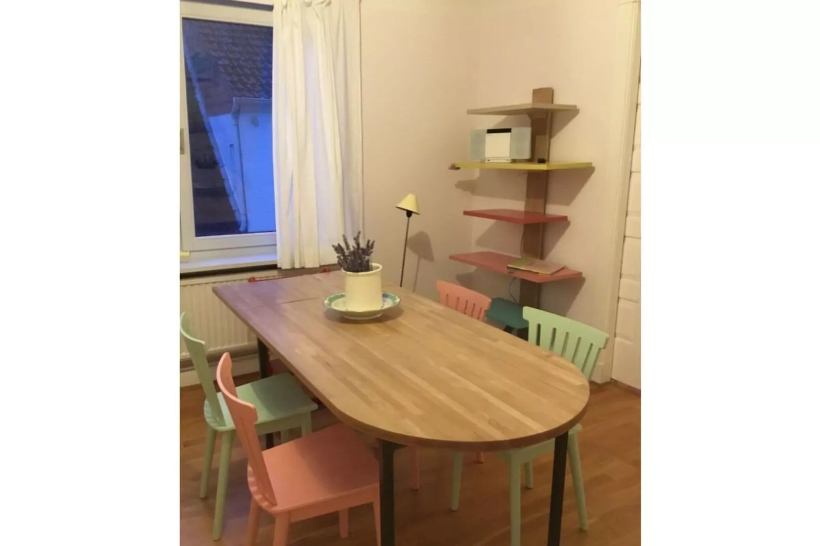 99830-Dining room