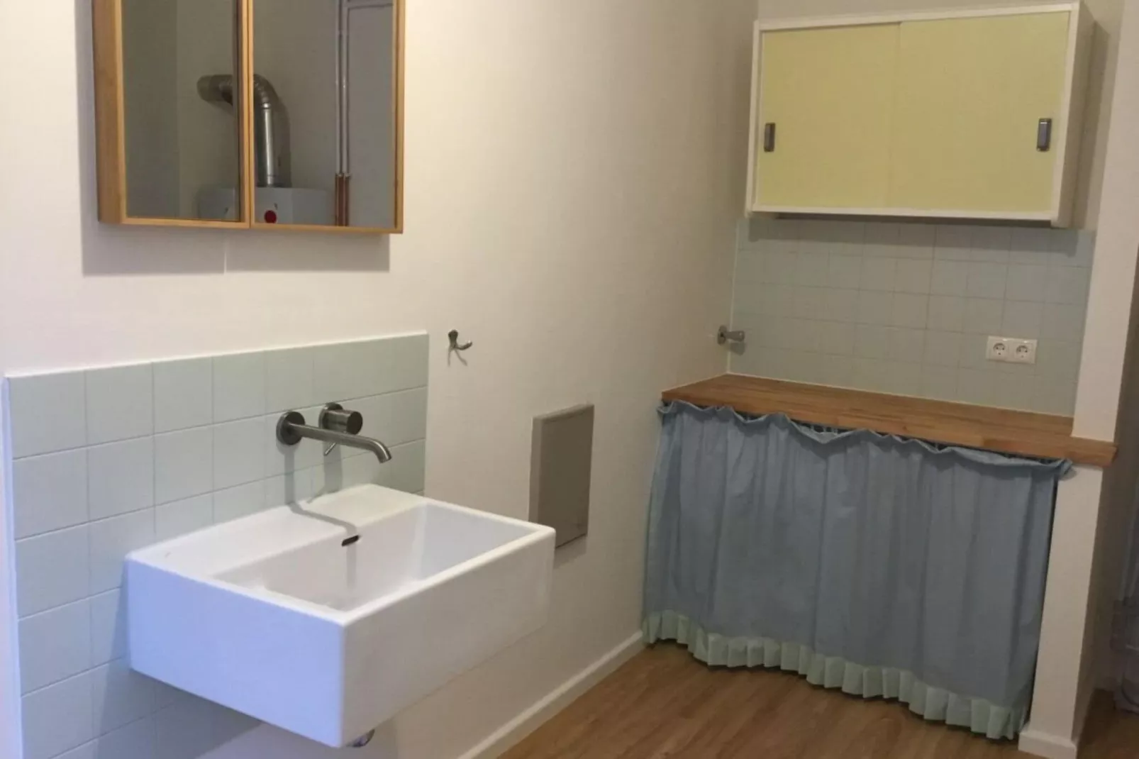 99830-Bathroom