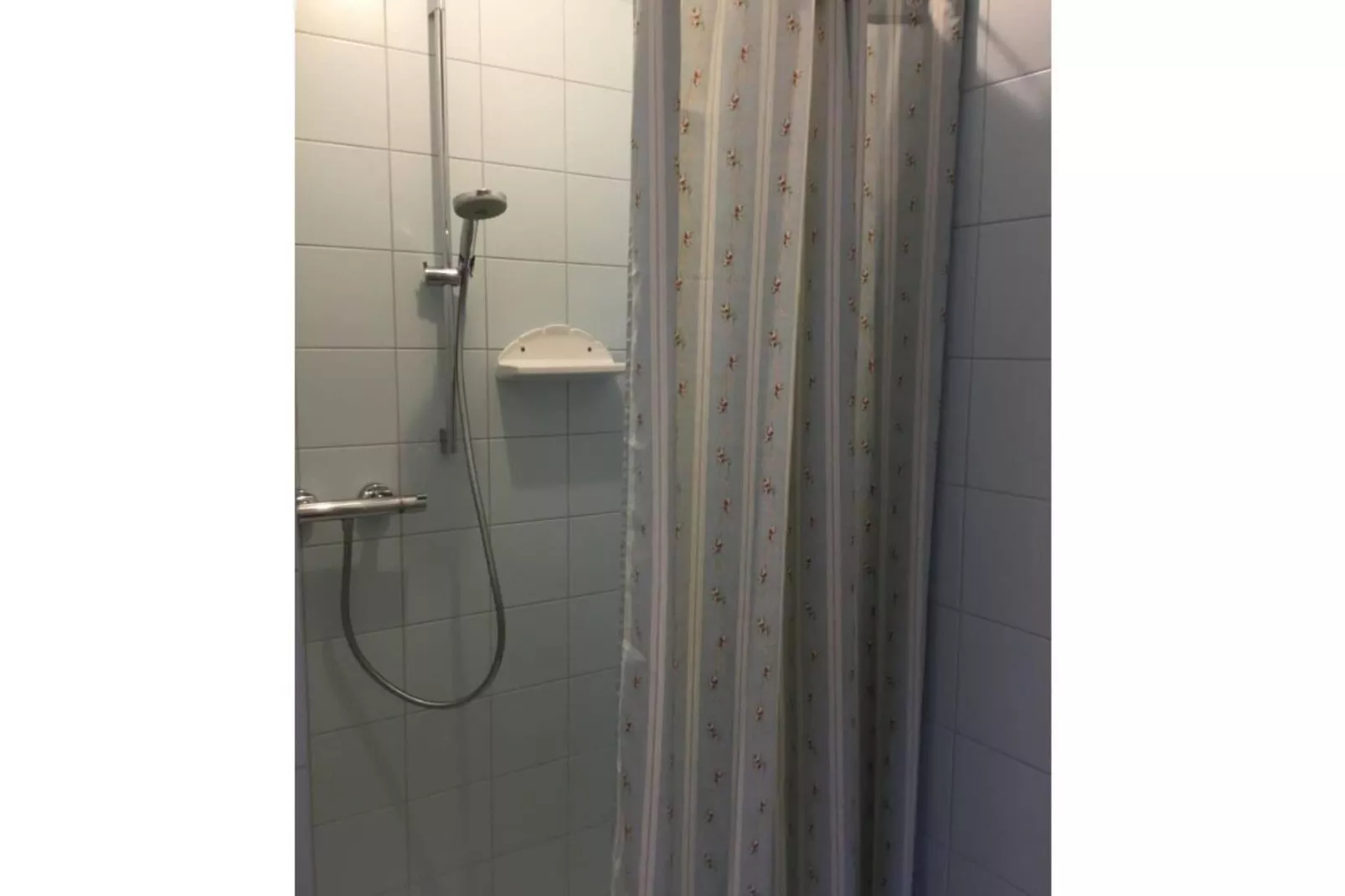 99830-Bathroom