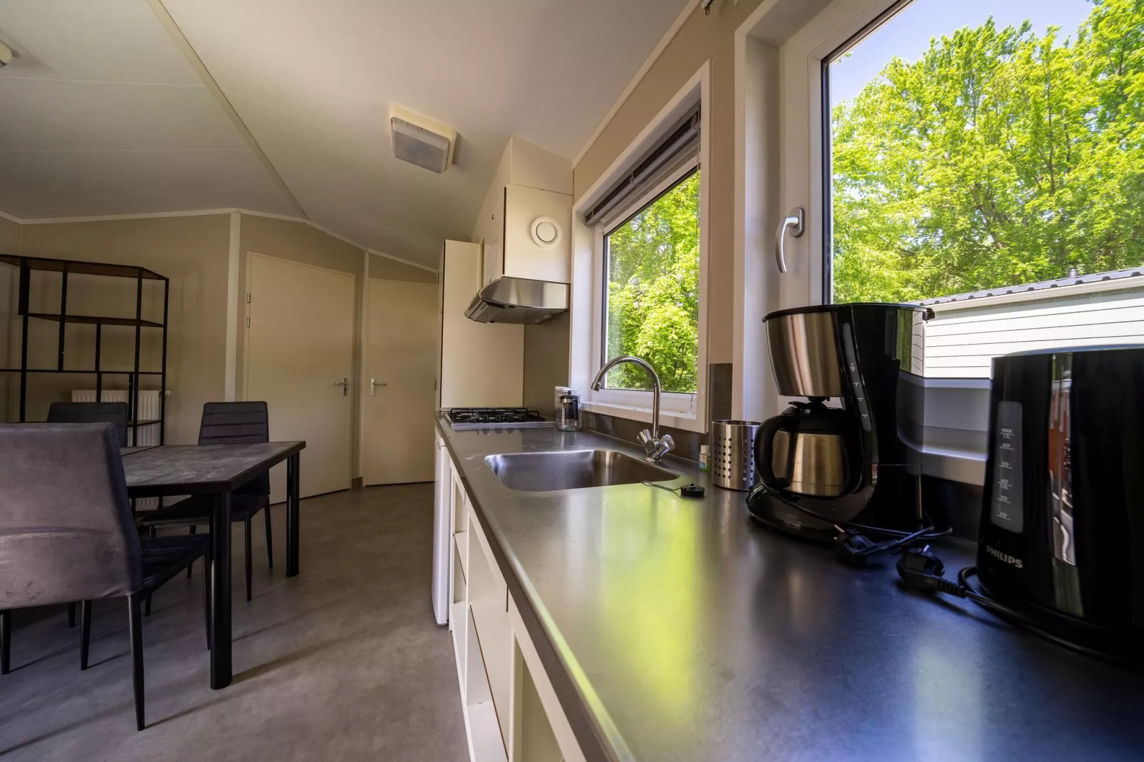 Resort Het Amsterdamse Bos 7-Kitchen