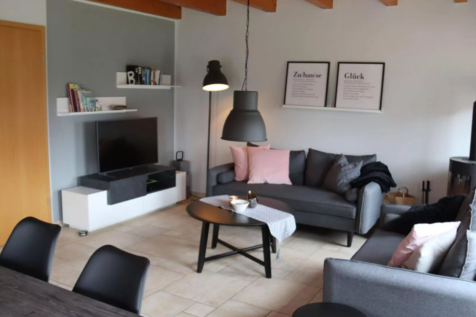 65126-Living room