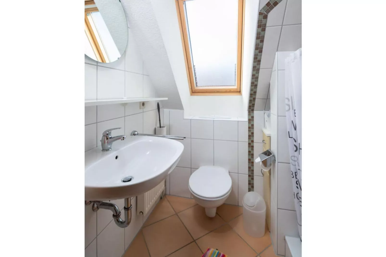 65126-Bathroom