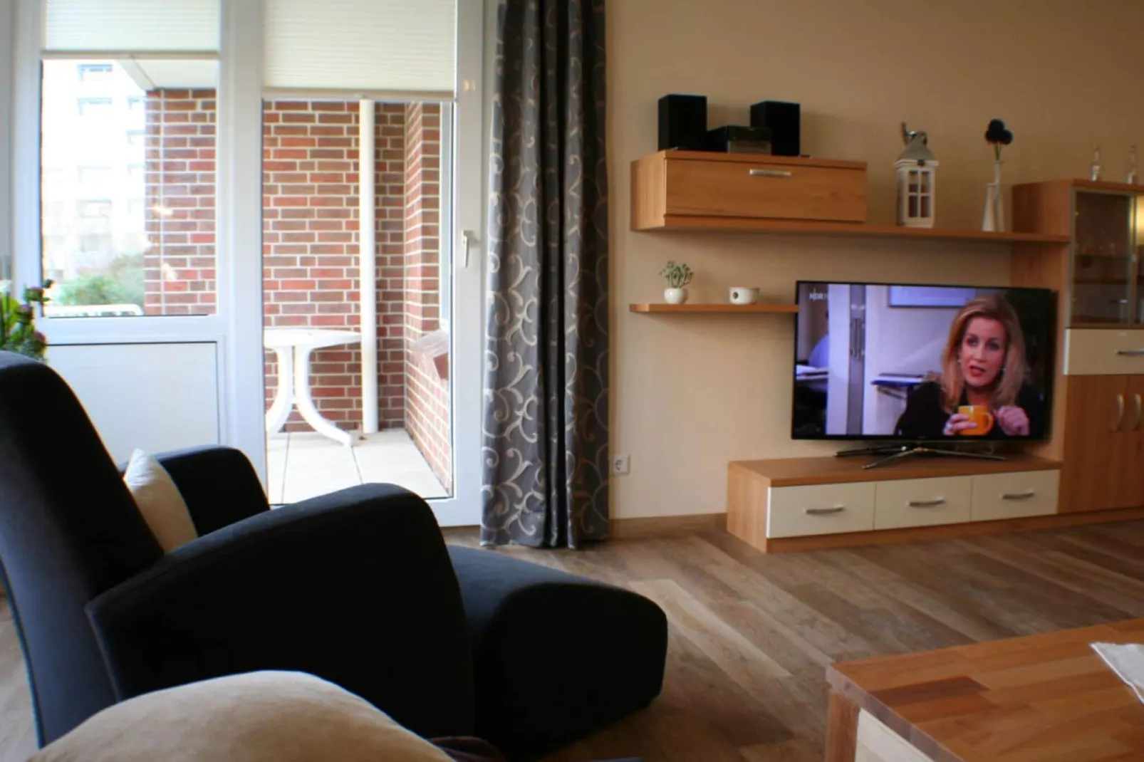 101719-Living room