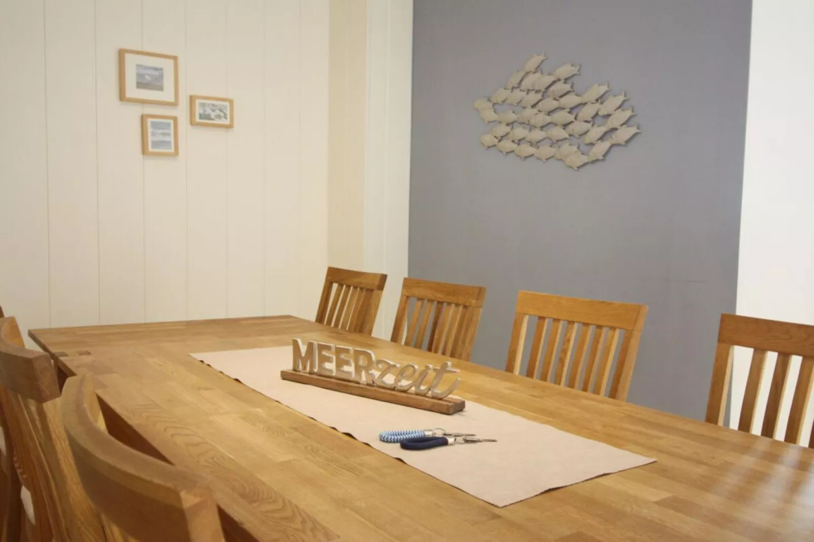 85377-Dining room