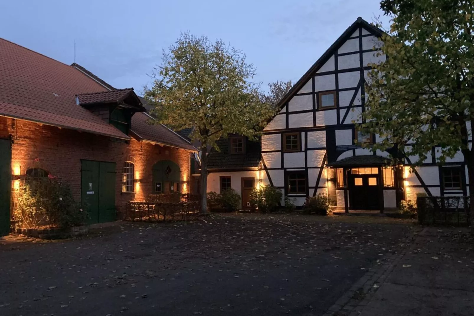 139767-Einrichtungen