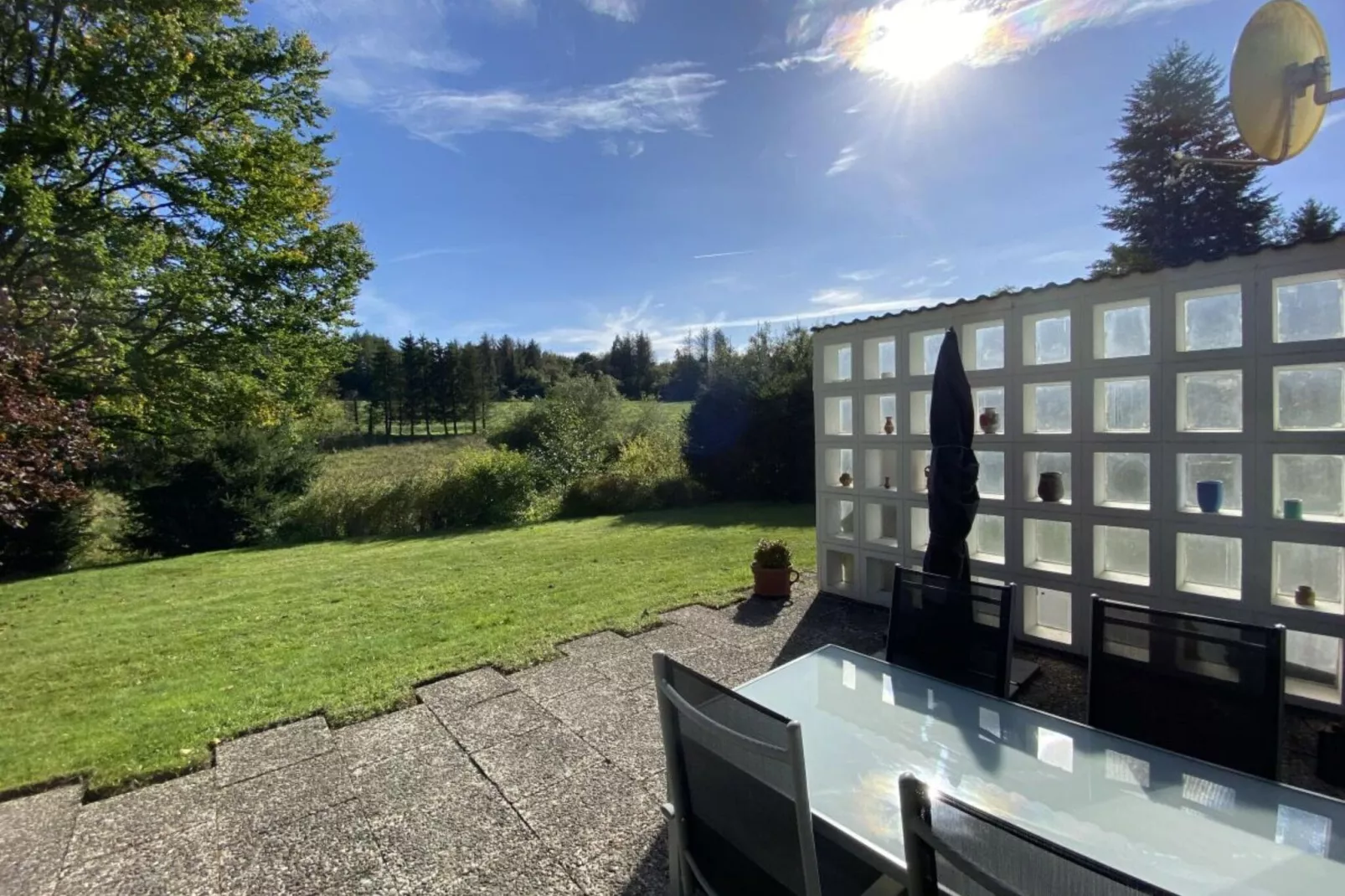 68020-Gardens summer