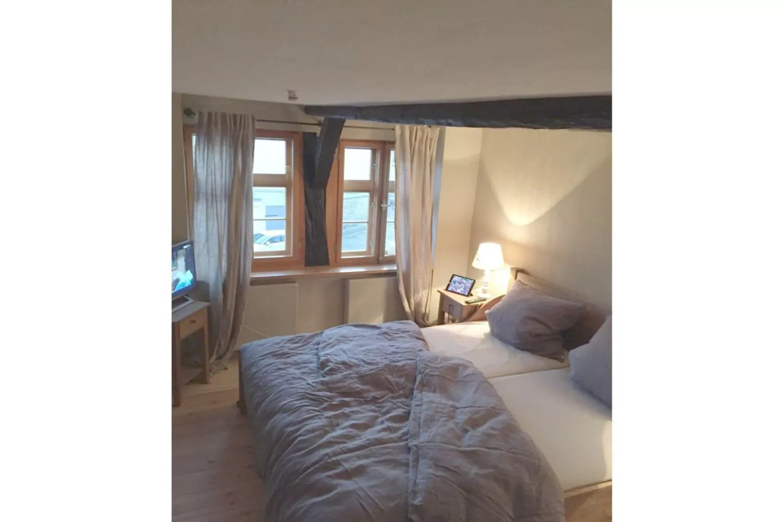 179124-Bedroom