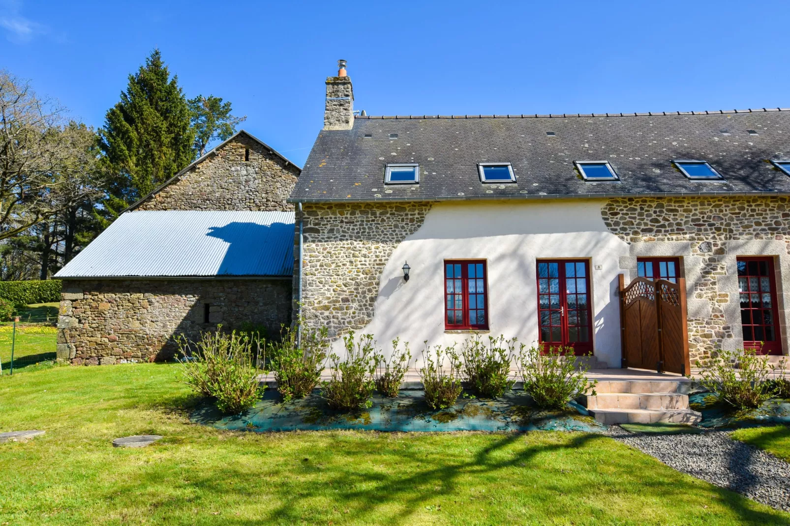 Maison à 1/2h du Mont Saint Michel-Außenbereich Sommer