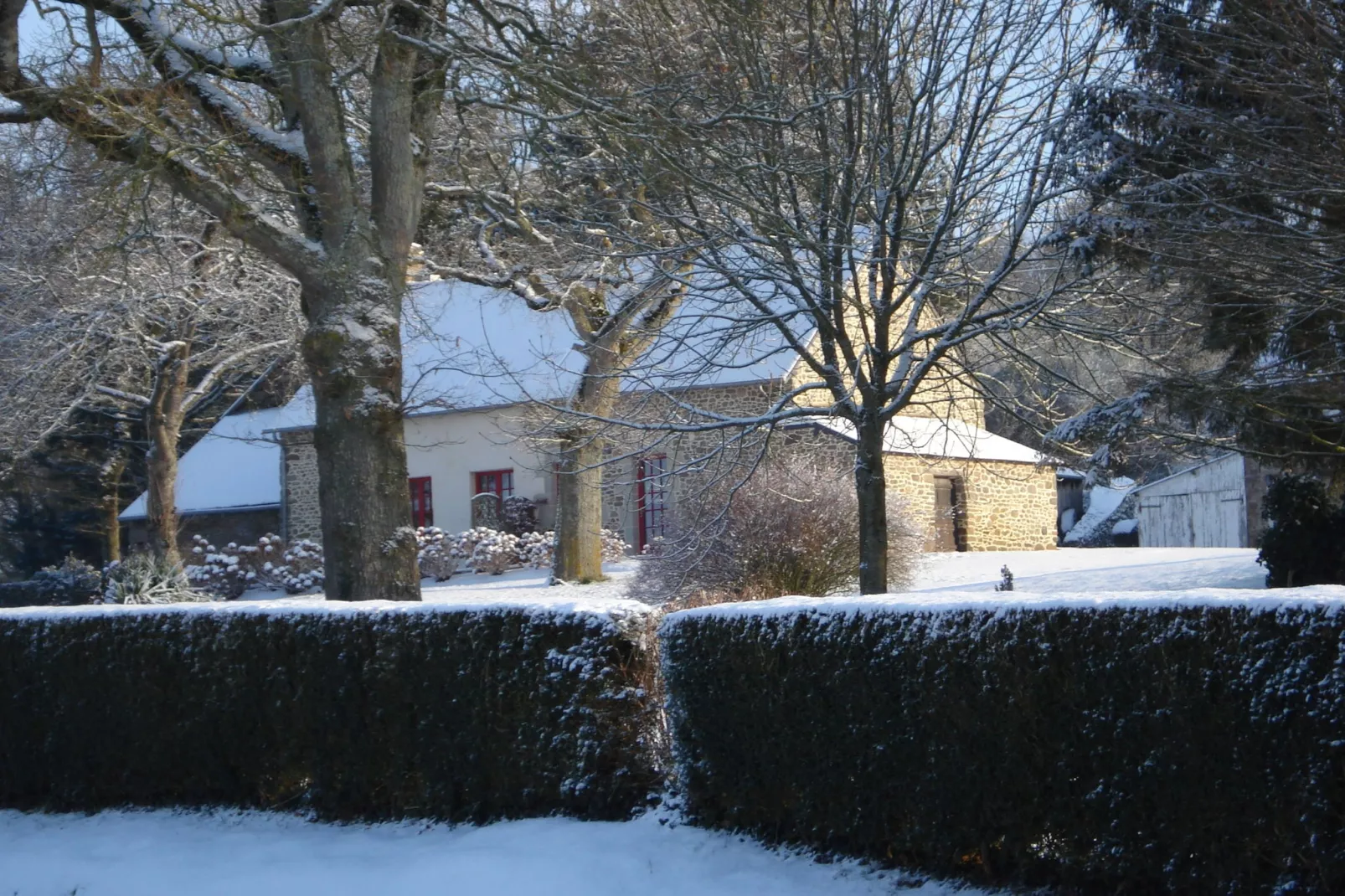 Maison à 1/2h du Mont Saint Michel-Außenbereich Winter