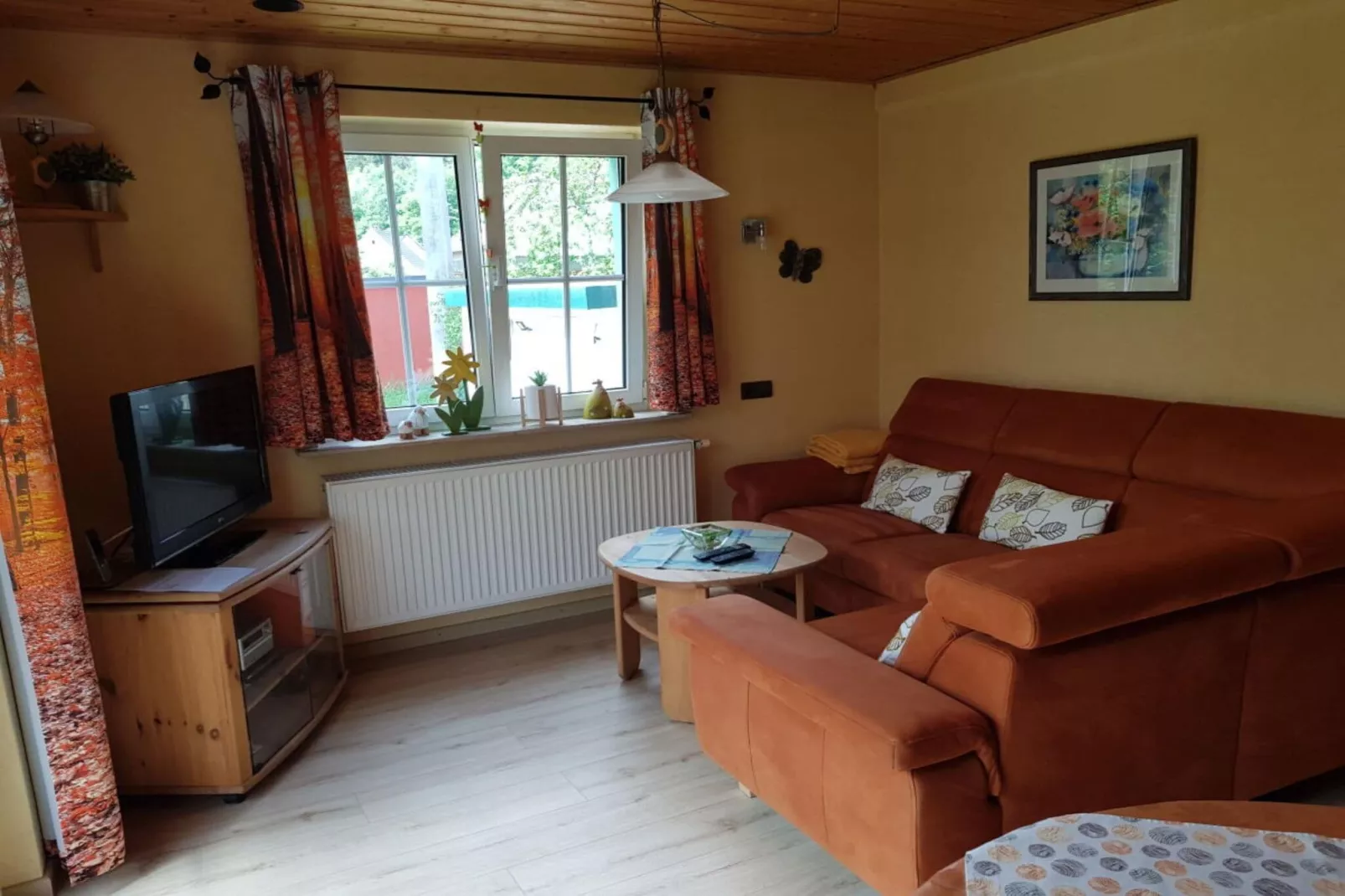 74967-Living room