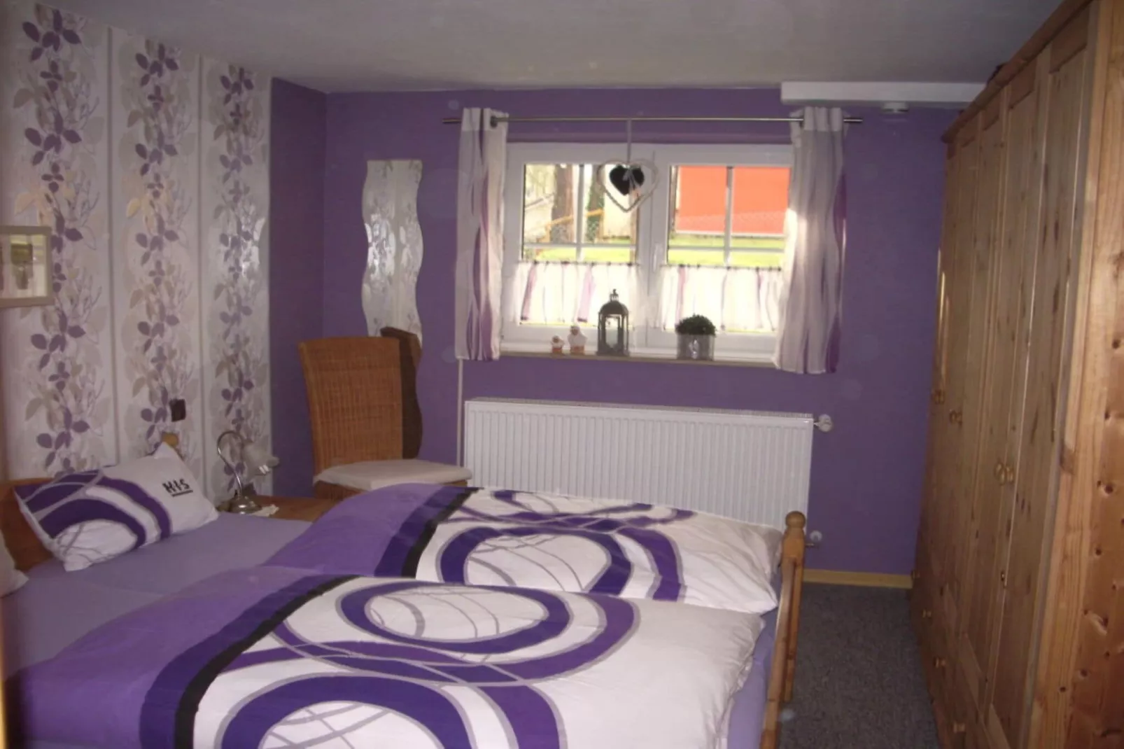 74967-Bedroom
