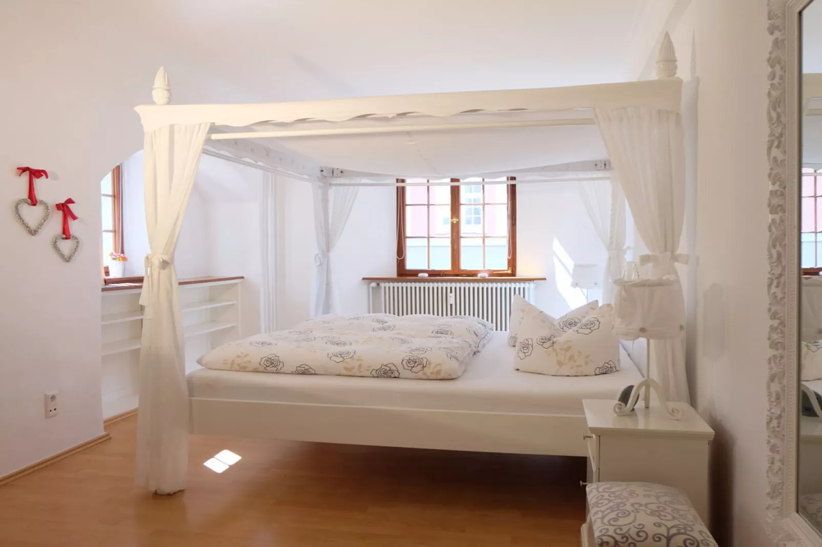 179376-Bedroom