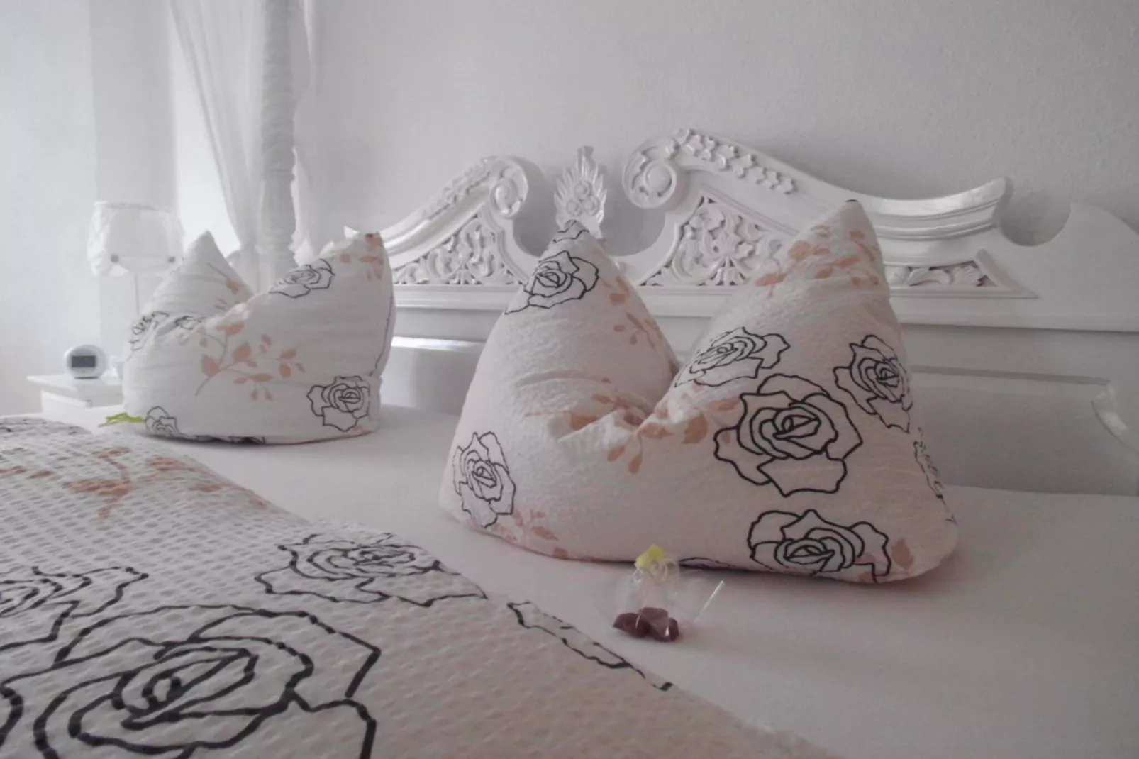 179376-Bedroom