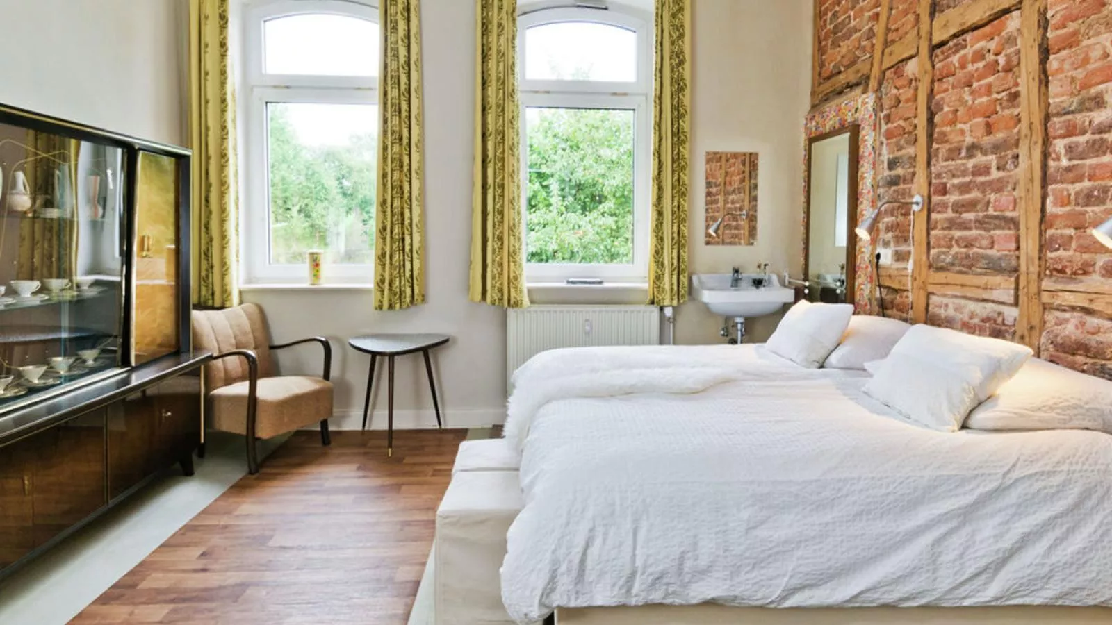 Oude Pastorie en Dorpsschool Netze-Waldeck-Bedroom