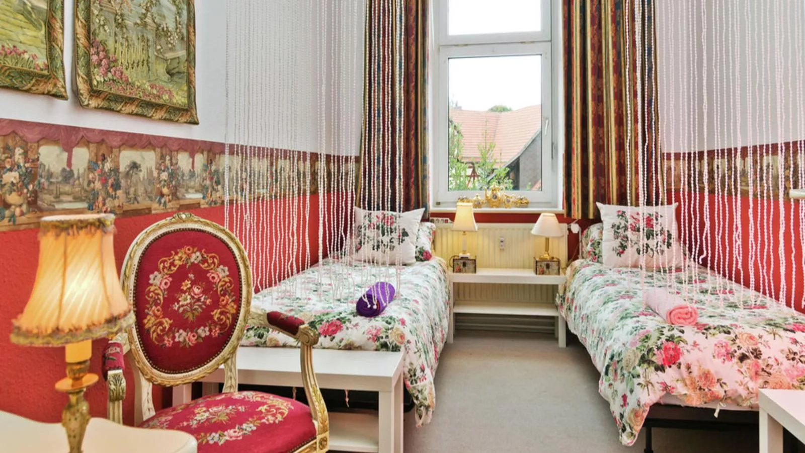 Oude Pastorie en Dorpsschool Netze-Waldeck-Bedroom