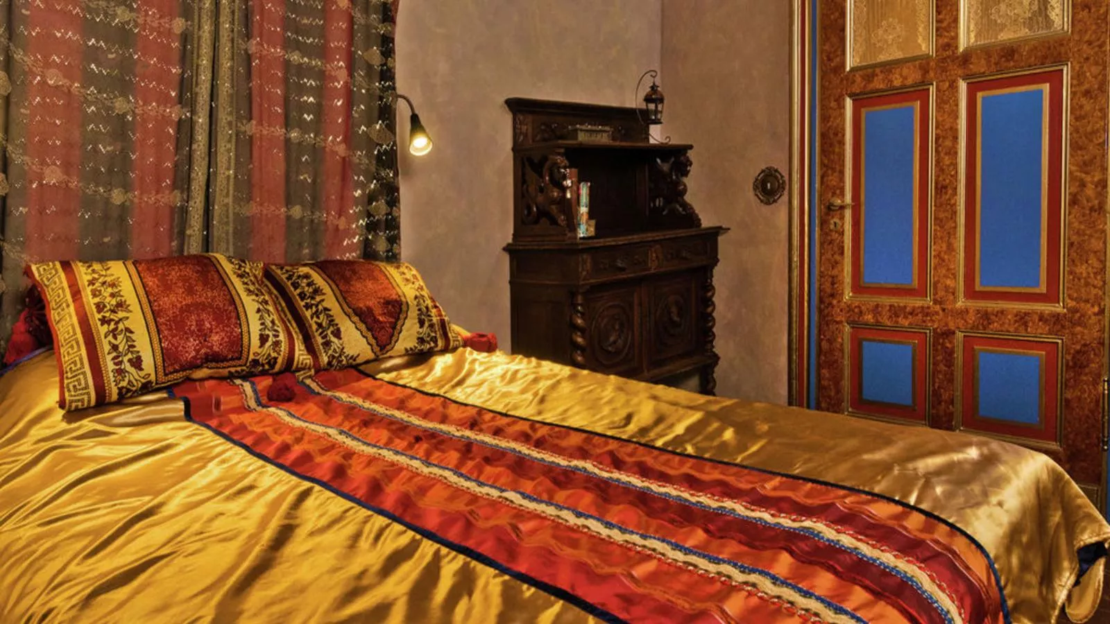 Oude Pastorie en Dorpsschool Netze-Waldeck-Bedroom