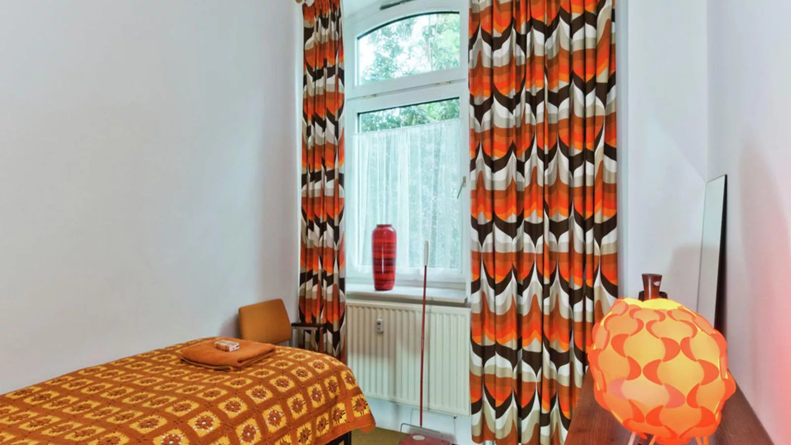 Oude Pastorie en Dorpsschool Netze-Waldeck-Bedroom