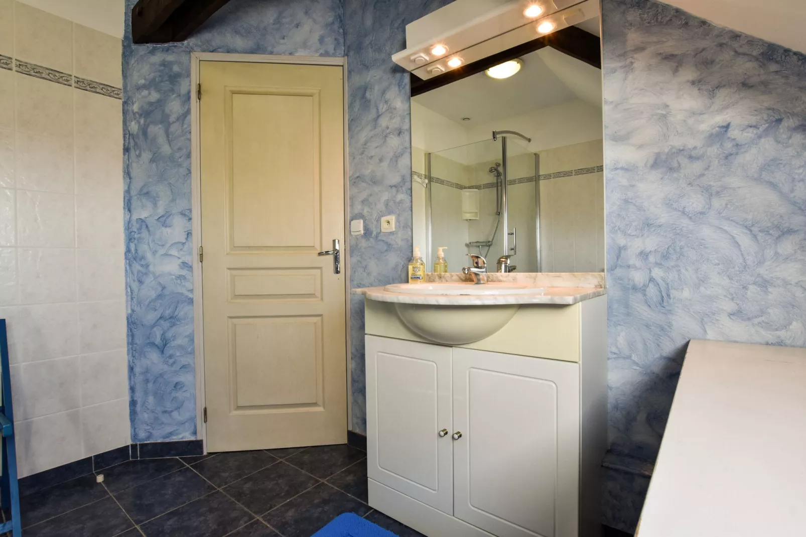Maison à 1/2h du Mont Saint Michel-Badezimmer