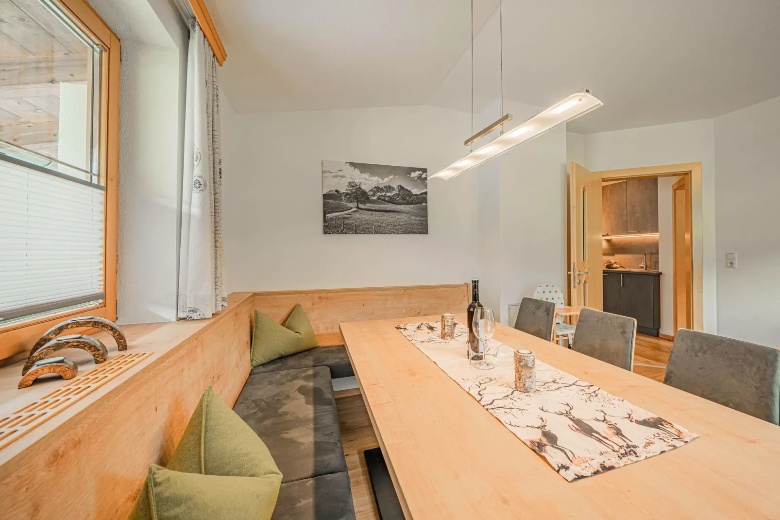 Haus Gamper-Dining room