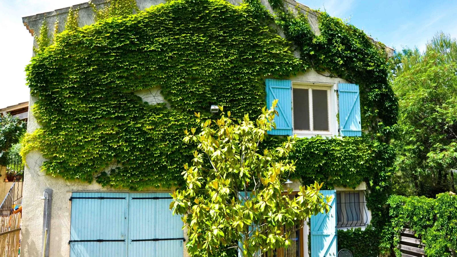 Le Paradis-Exterior summer