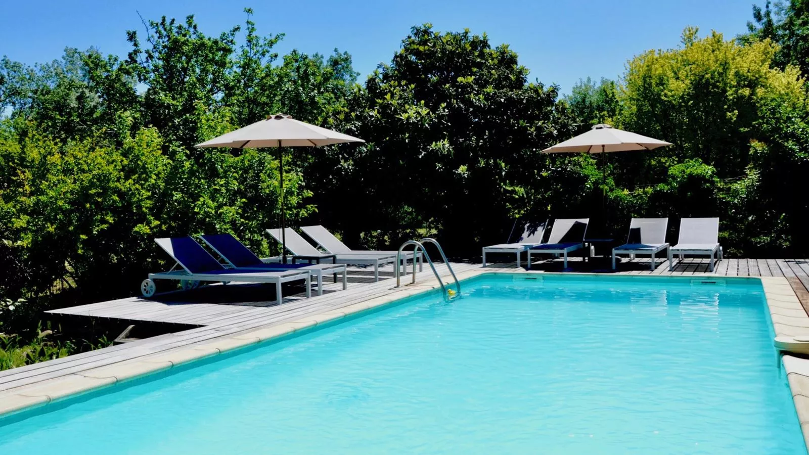 Le Paradis-Pool