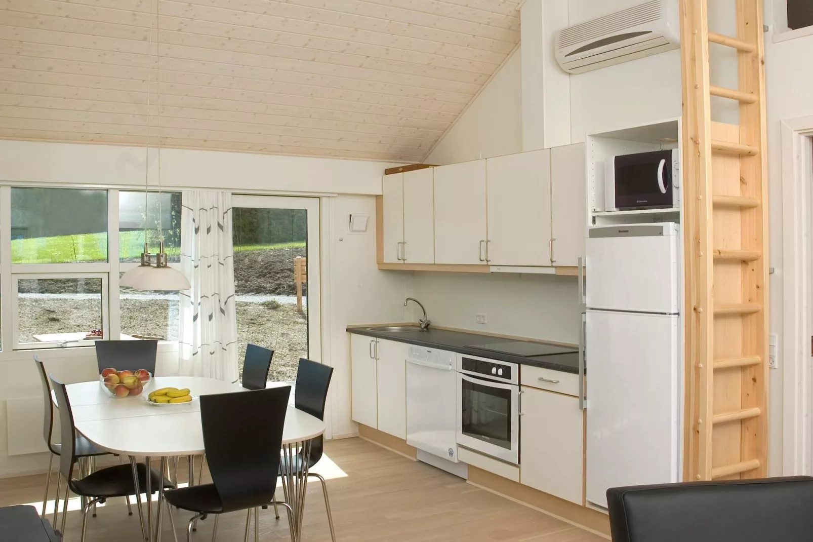 6 person holiday home in Allinge-Indoor