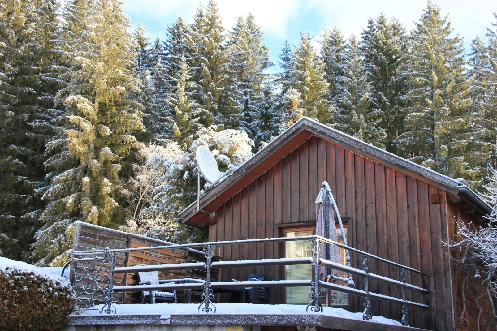 Chalet Mariapfarr-Außenbereich Winter