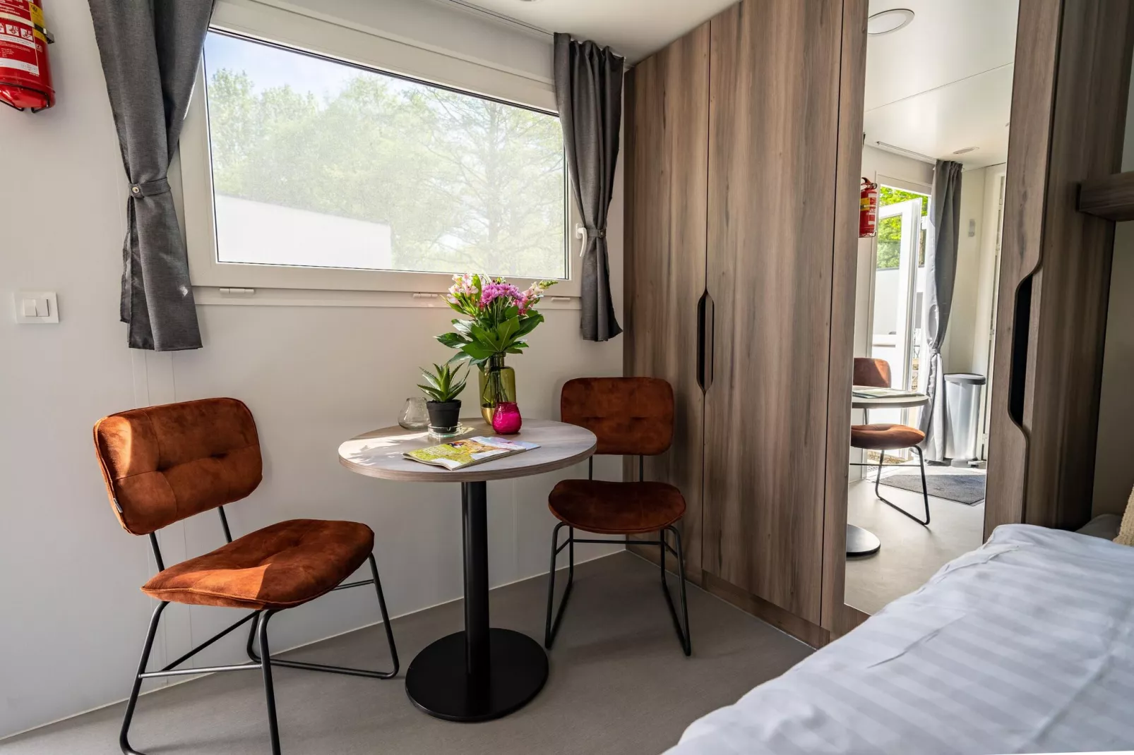 Resort Het Amsterdamse Bos 8-Living room