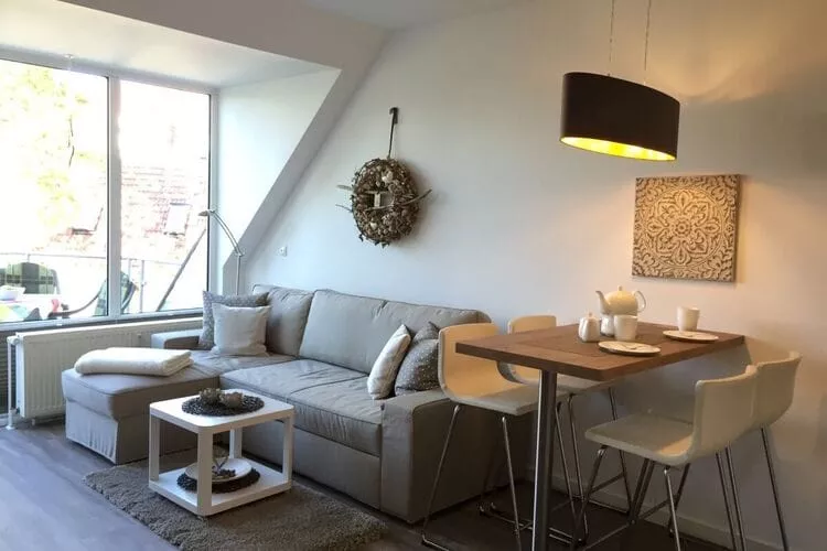 446606-Living room