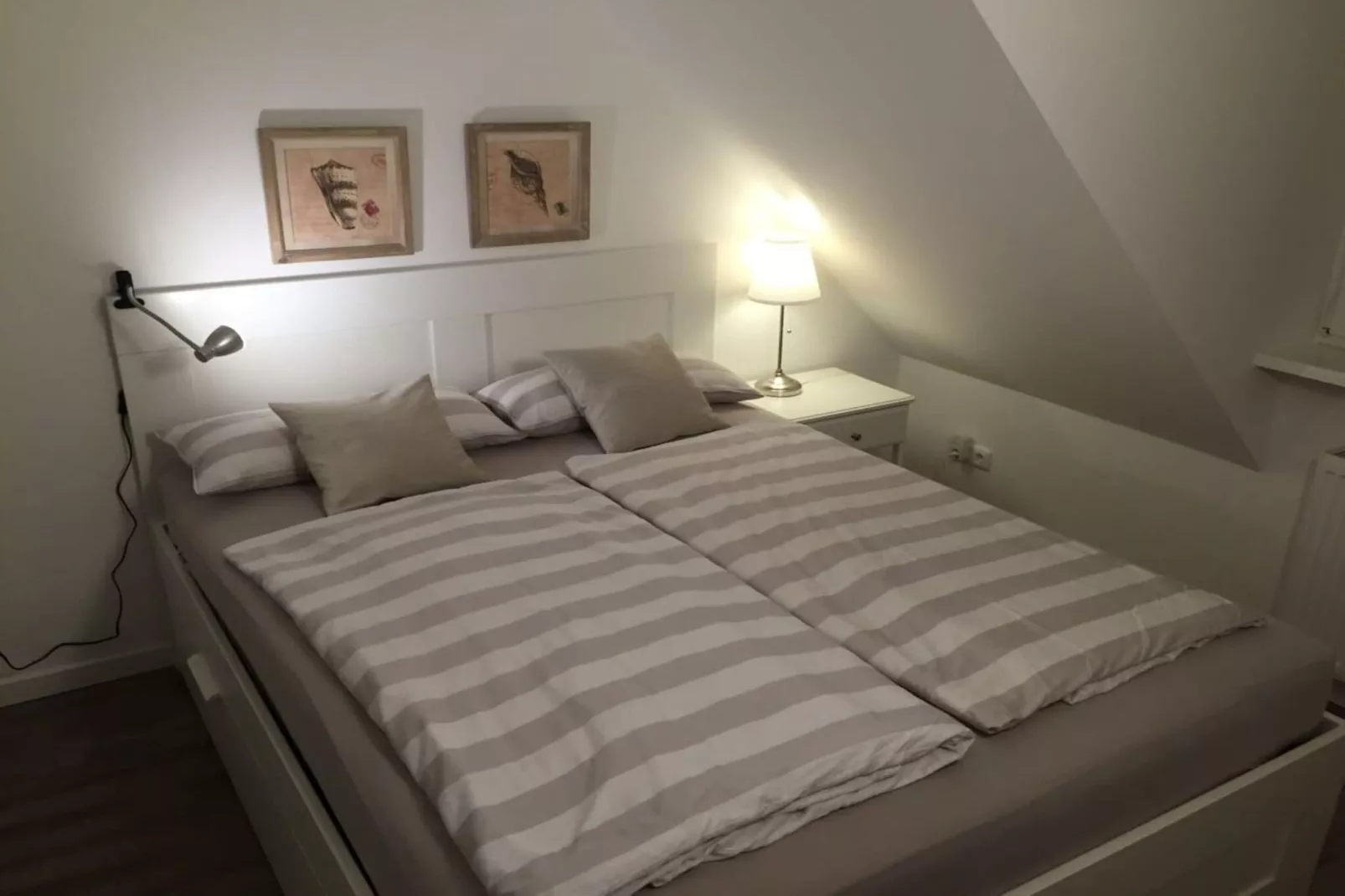 446606-Bedroom