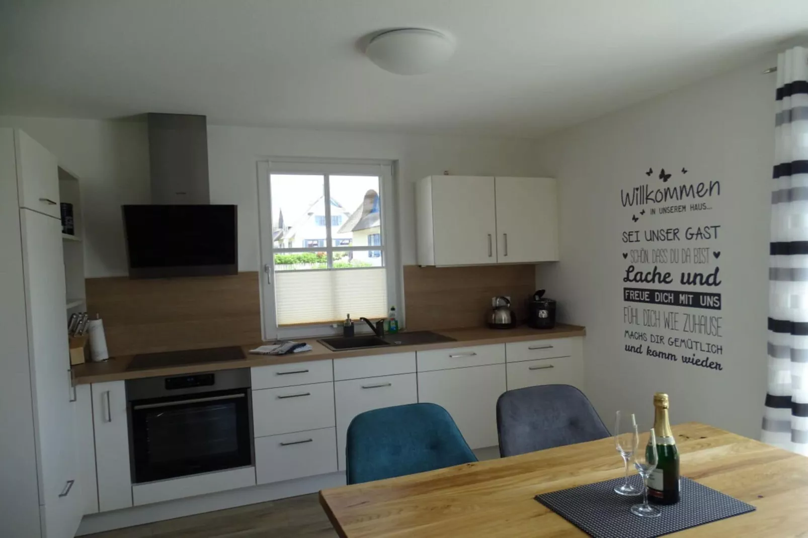 292834-Kitchen