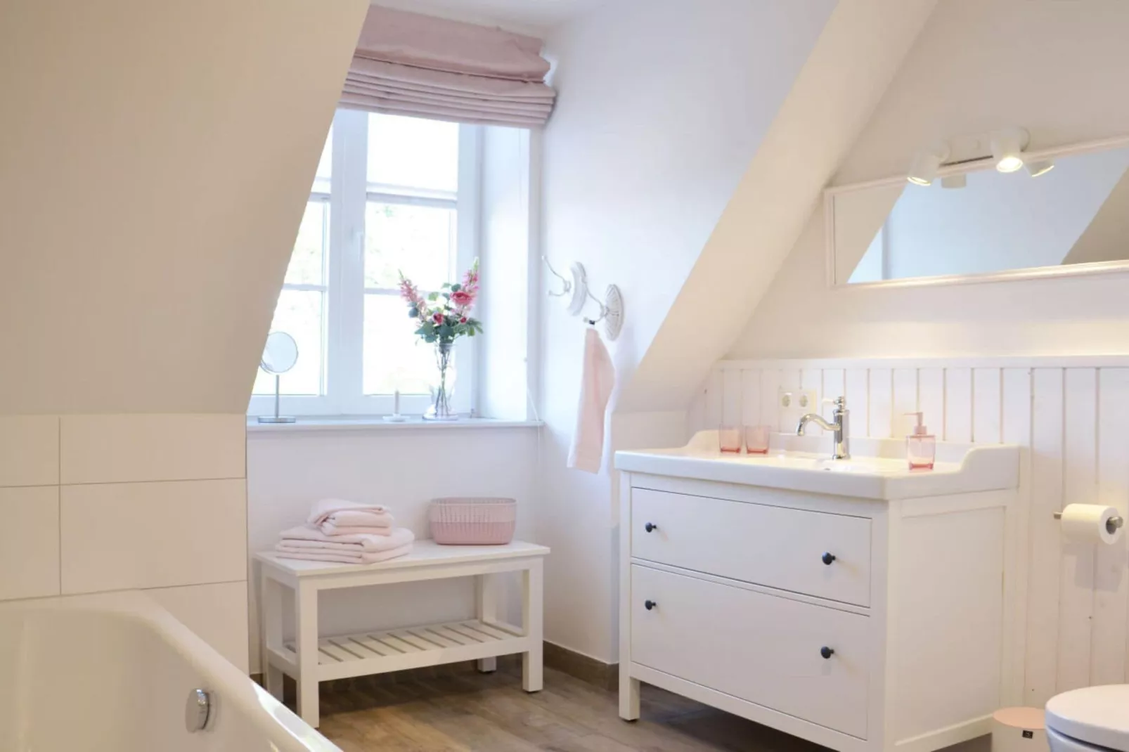 296937-Bathroom