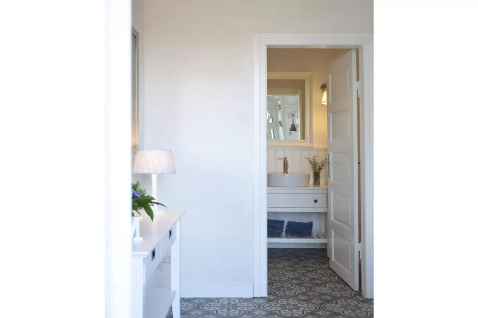 296937-Bathroom
