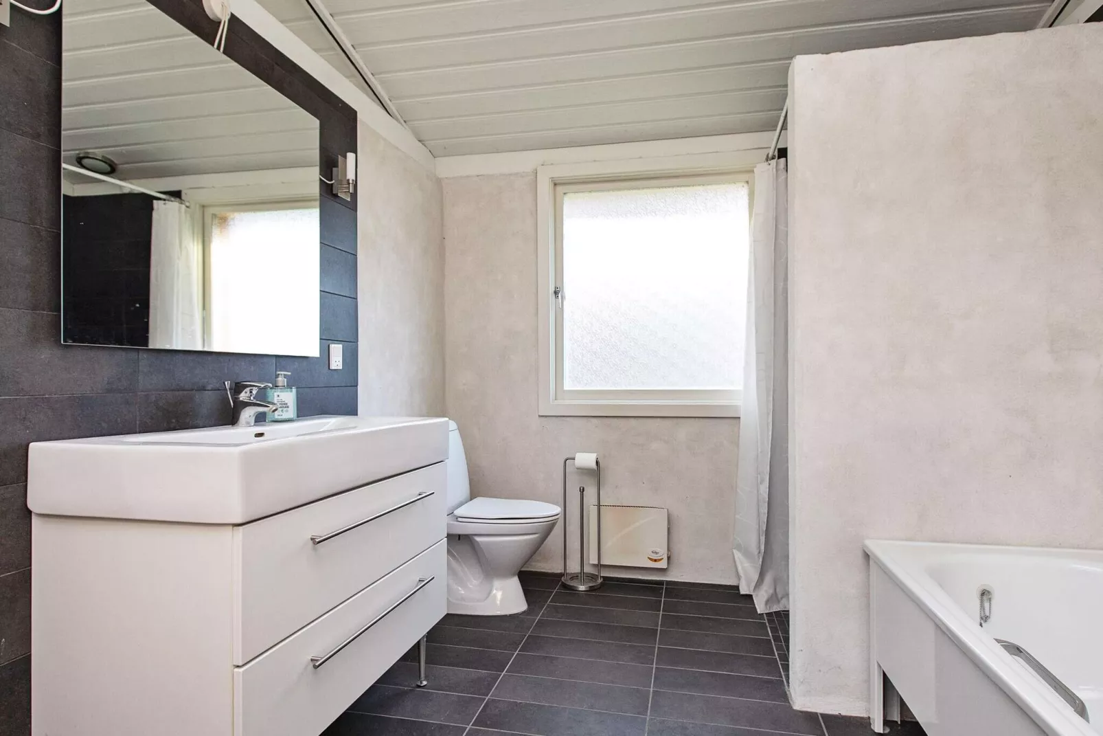 Tranquil Retreat at Overby Lyng-By Traum-Indoor