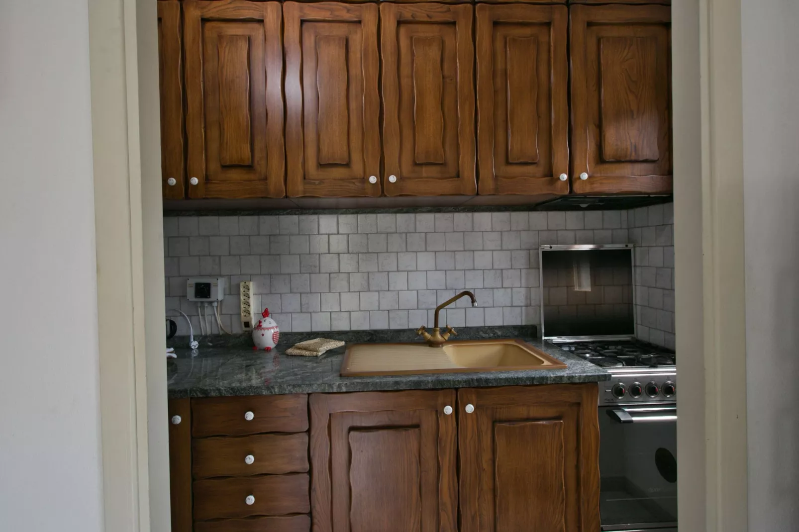 Agrifogli Rosa-Kitchen