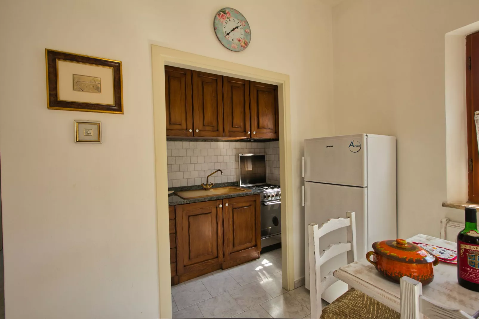 Agrifogli Rosa-Kitchen