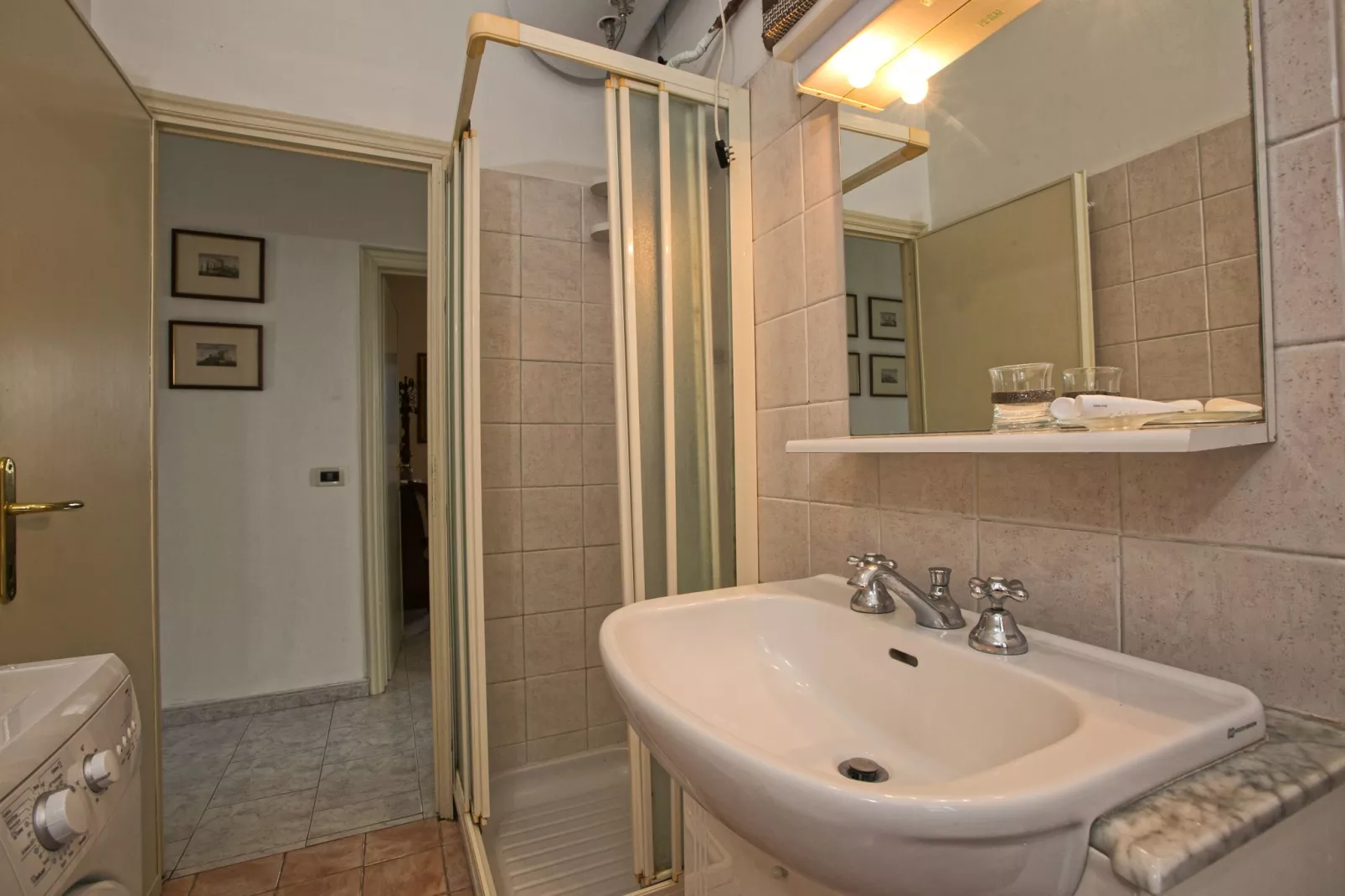 Agrifogli Rosa-Bathroom