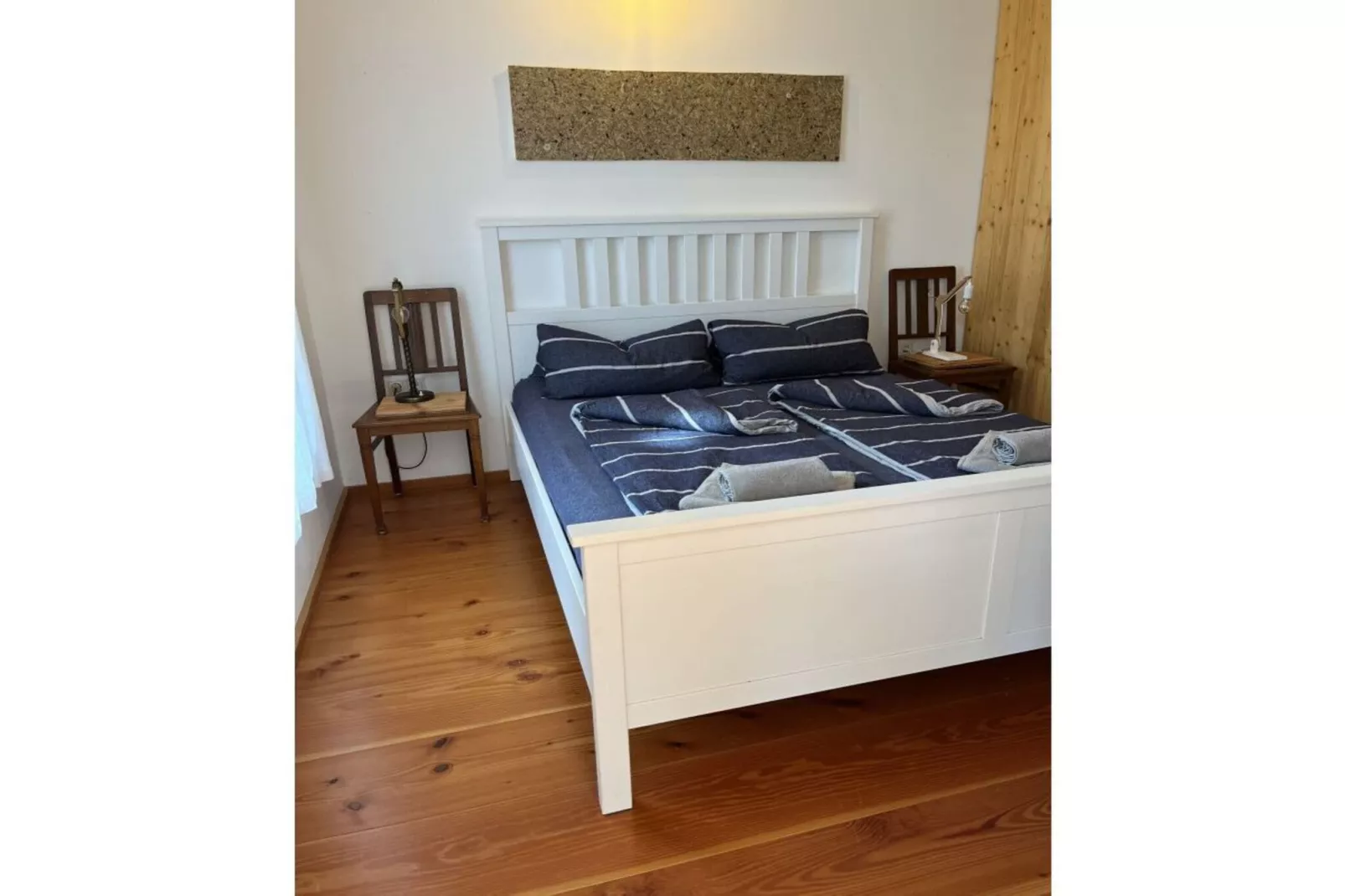 266249-Bedroom