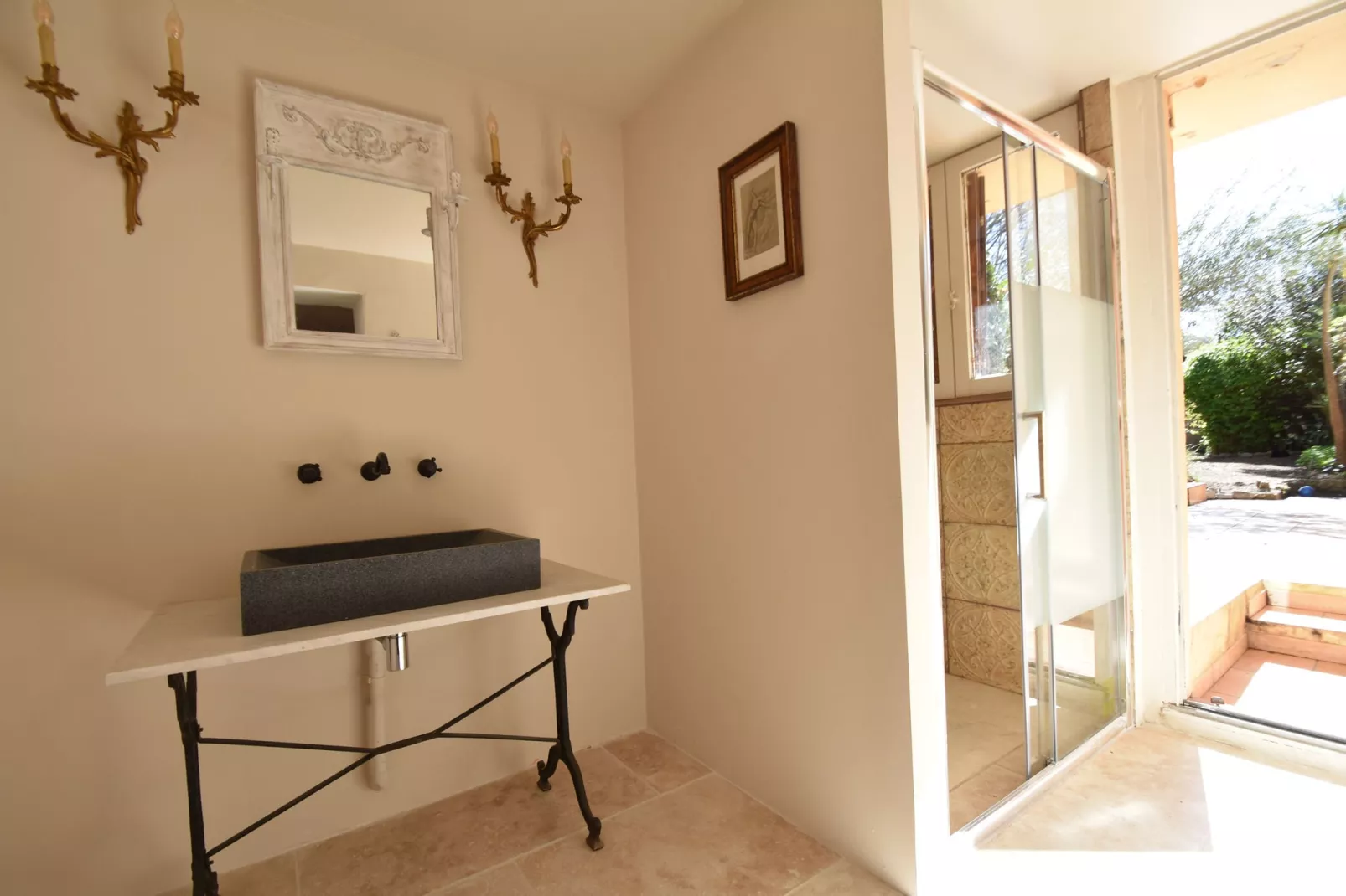 Pool & View Village home-Bathroom