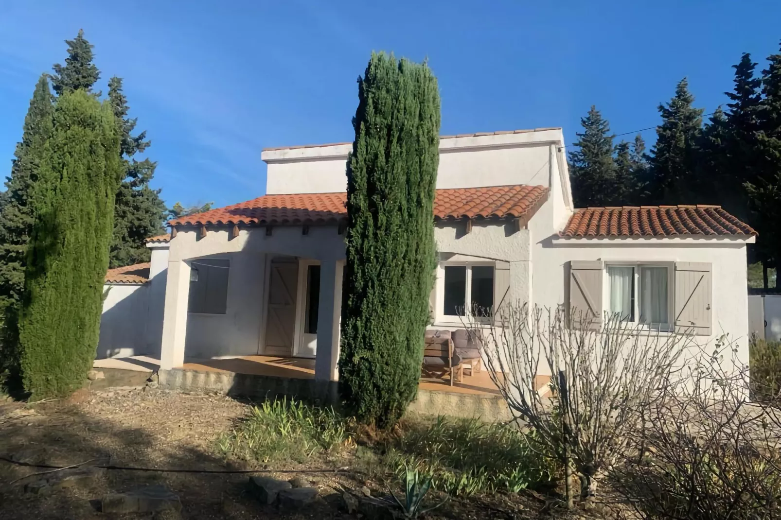 Aux Arbres Verts-Exterior summer
