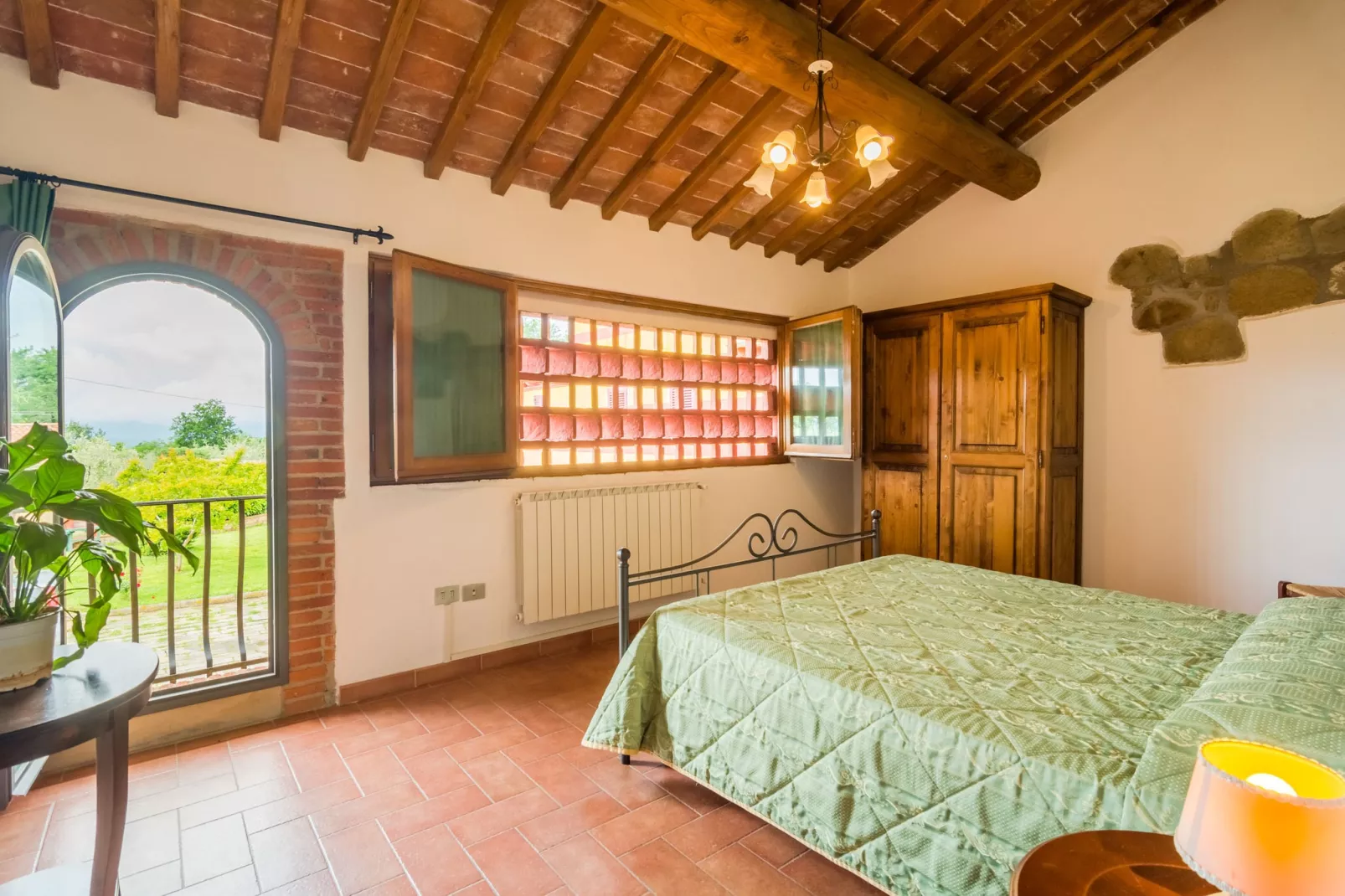 Lisa Sette-Bedroom
