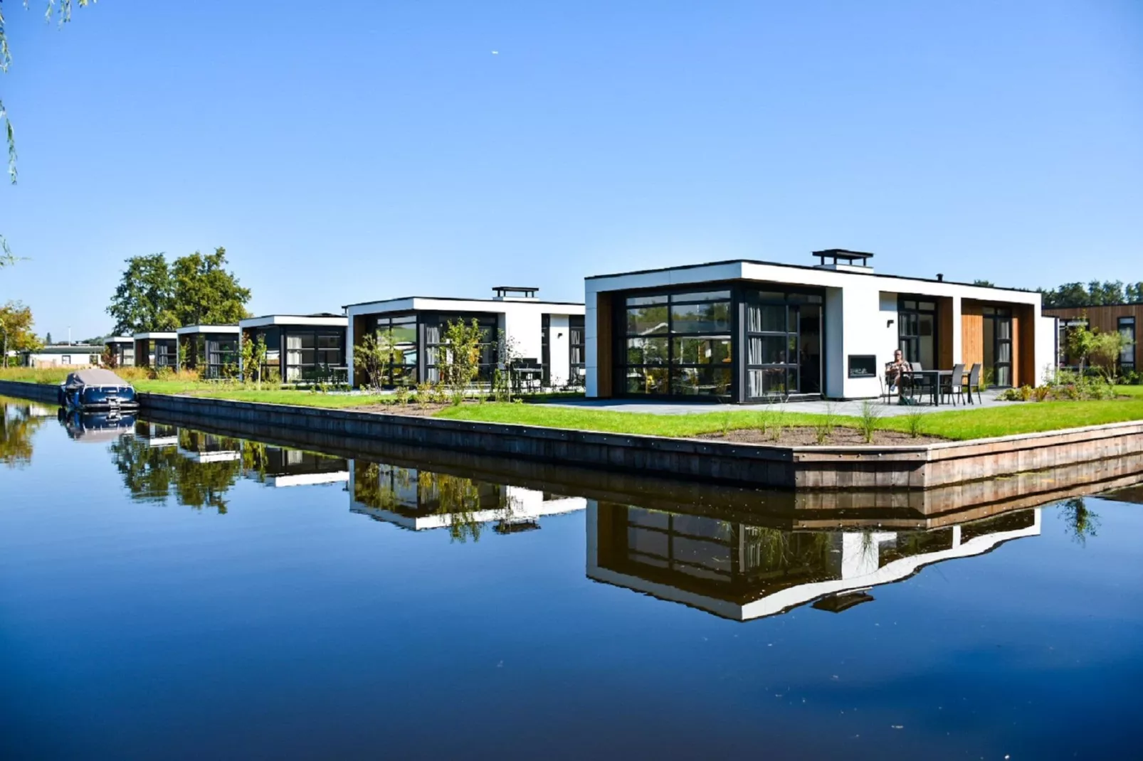 MarinaPark Nieuw Loosdrecht 3-Außenbereich Sommer