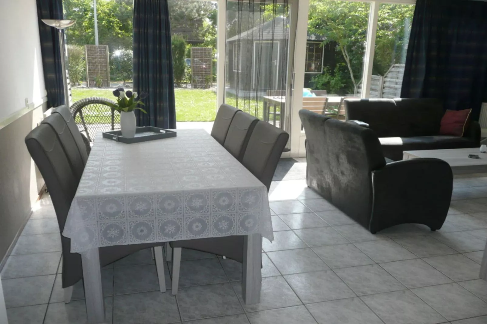 80179-Dining room