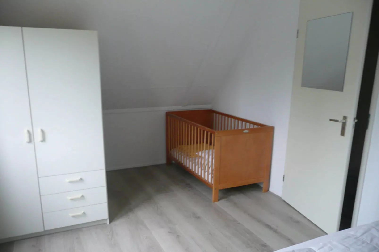 80179-Bedroom